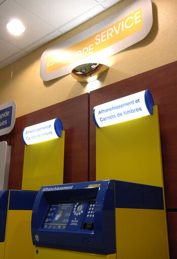 Fotografija 20: La Poste: national mail services for France