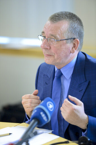 Foto 2: Meeting on Corruption in the EU : How corrupt is Europe