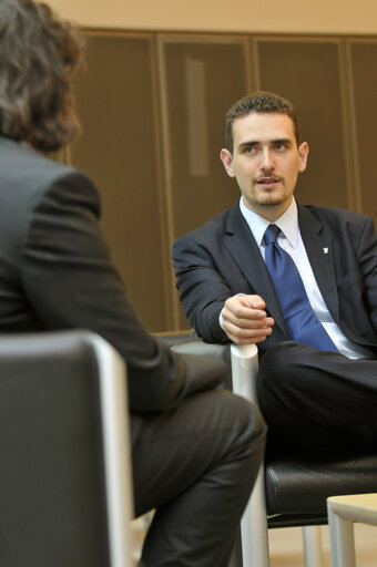 Fotografija 4: Interview with MEP Magor Imre CSIBI at the EP in Brussels.