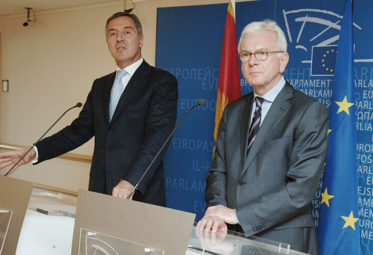 Billede 2: Press conference following the EP President's meeting with the Prime Minister of the Republic of Montenegro.