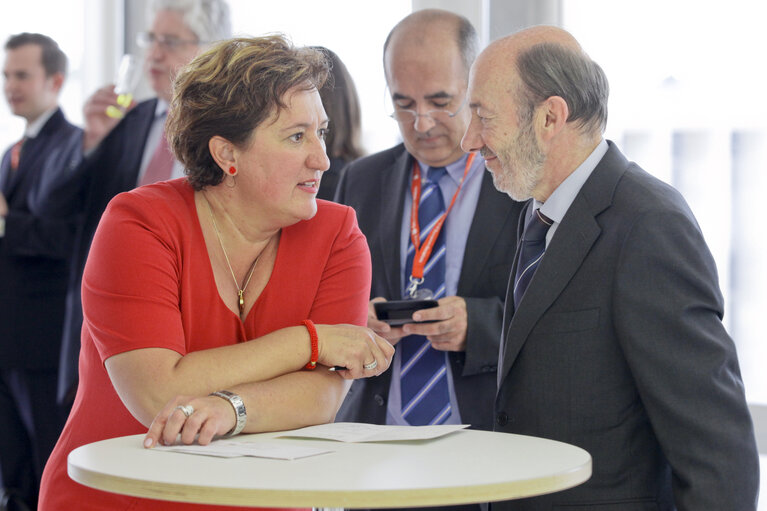 Foto 7: EP President attends a meeting of the PES, Party of European Socialists