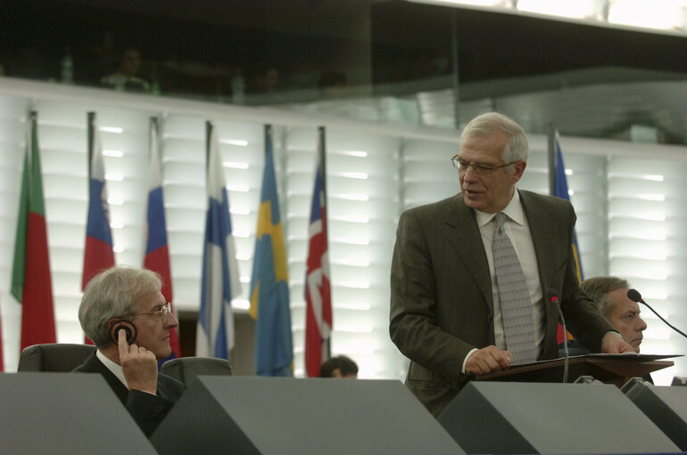 Photo 25 : Plenary session in Strasbourg - Formal sitting : address by President of Hungary