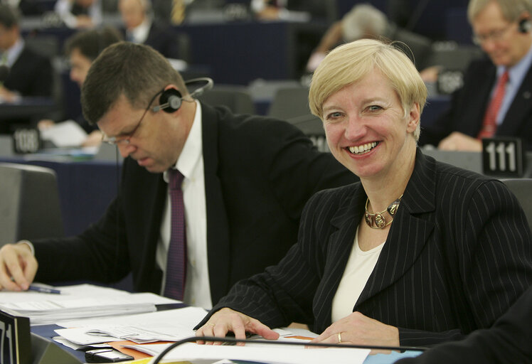 Fotografia 1: MEP Maria MARTENS attends a plenary session in Strasbourg