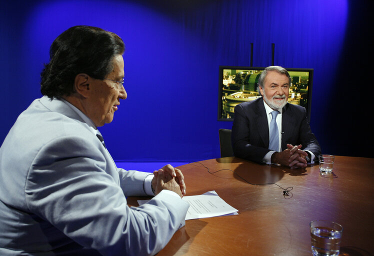 Foto 5: Interview with Jaime MAYOR OREJA.