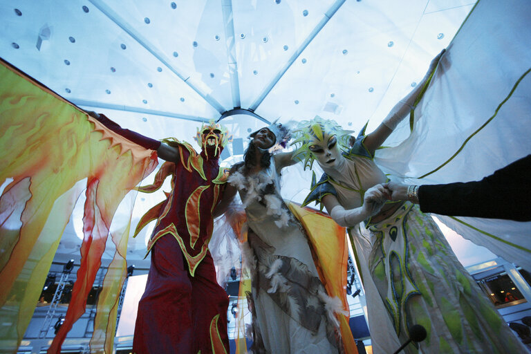 Fotografie 12: 2007 - Energy Globe Award ceremony at the EP in Brussels.