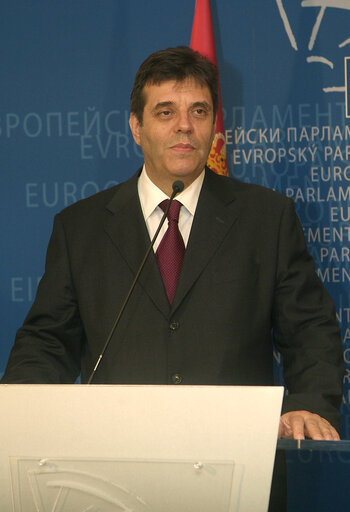 Foto 3: Press conference following  the EP President's meeting with the Prime Minister of Serbia.