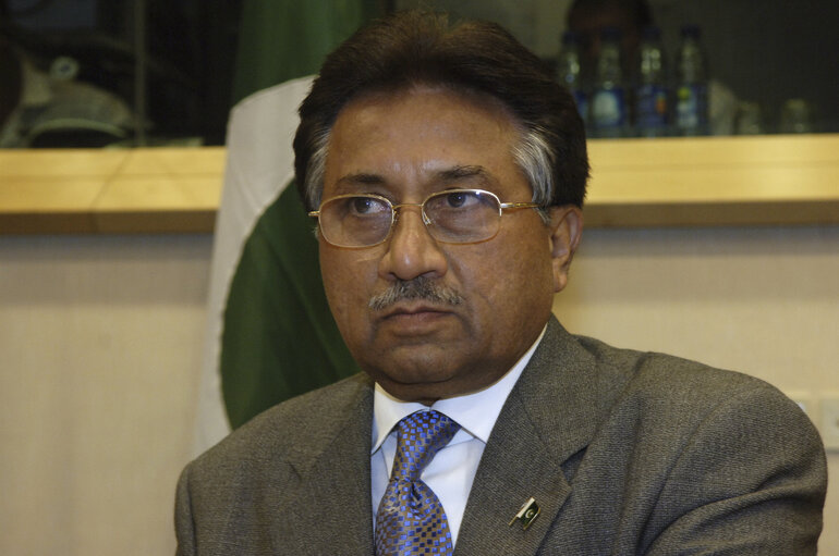 Fotografia 5: AFET Committee - Meeting with the Pakistani President Pervez MUSHARRAF