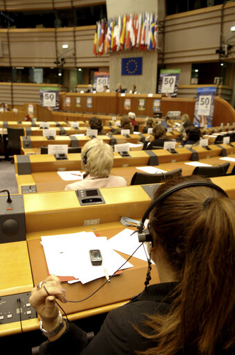 Foto 5: Women's Day - To mark International Women's Day (8 March), the Women's Rights Committee is holding a seminar entitled Women building the Future of Europe