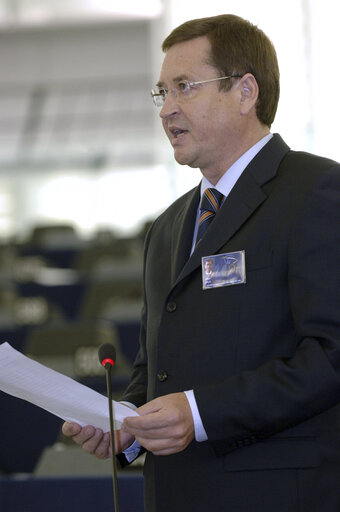 Foto 3: MEP Milan GALA attends a plenary session in Strasbourg