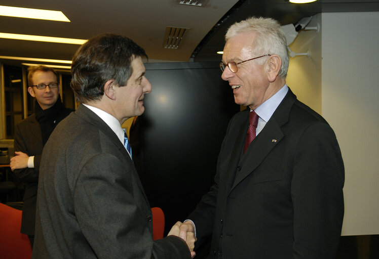 Foto 4: Hans Gert POETTERING - EP President meets with Jean-Pierre Jouyet, French Minister of State for European Affairs, in Strasbourg