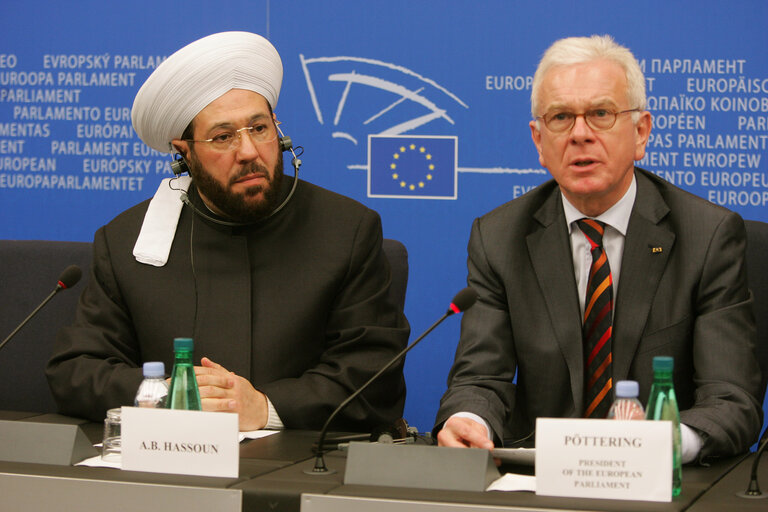 Billede 6: Press conference following the EP President's meeting with the Grand Mufti of Syria.