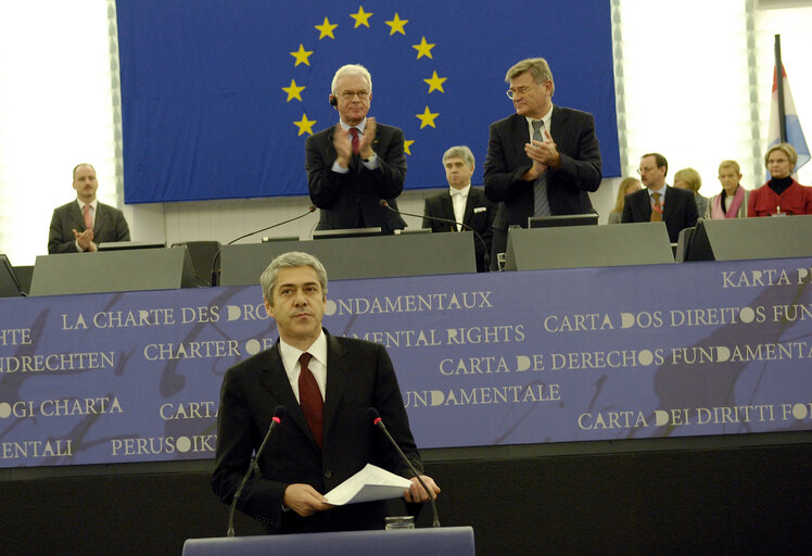 Fotagrafa 29: Plenary session in Strasbourg - Proclamation and signing of the Charter of Fundamental Rights by EP President, President-in-office of the Council and Commission President