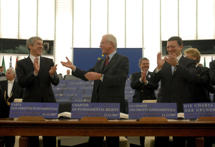 Fotagrafa 1: Plenary session in Strasbourg - Proclamation and signing of the Charter of Fundamental Rights by EP President, President-in-office of the Council and Commission President