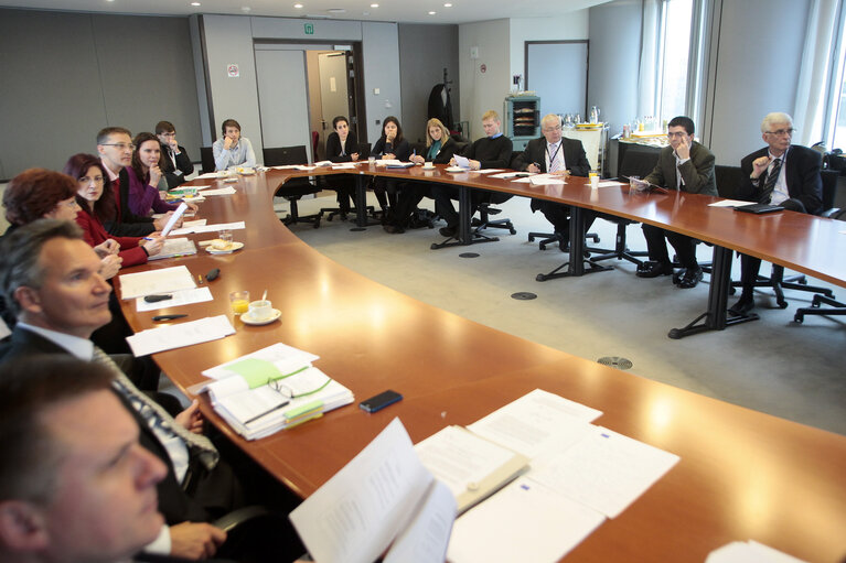 Foto 29: Meeting on widening participation in the European framework programme