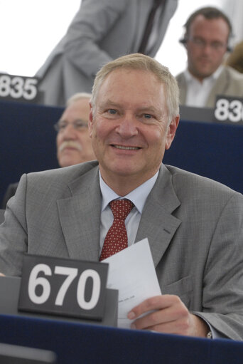 Fotogrāfija 2: MEP Hans-Peter MAYER