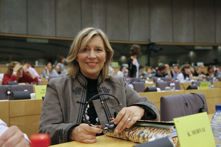 Photo 3 : MEP Krisztina MORVAI