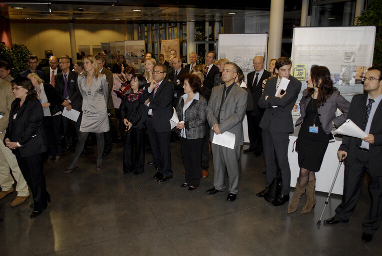 Billede 11: Fair chances for both men and women  Women’s rights/Equal opportunities