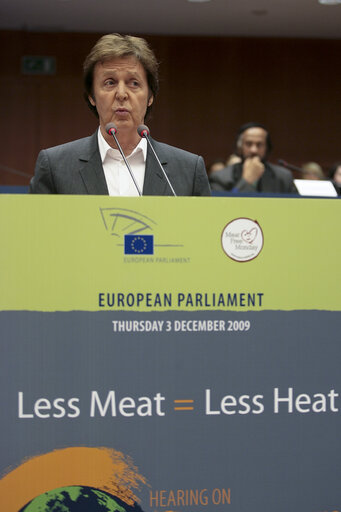 Suriet 21: Press conference  Global Warming and Food Policy: Less Meat = Less Heat