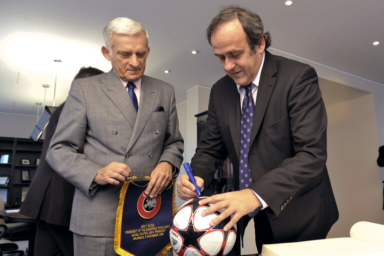 Photo 11 : EP President meets with UEFA President Michel PLATINI