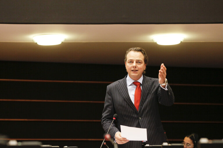 Photo 31: Meps in the hemicycle in Brussels, week 48 - Prepration for the European Council