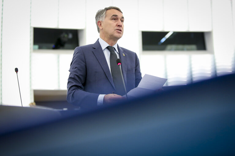 Fotografija 13: Plenary session - Week 06  2018 in Strasbourg - Votes followed by explanations of votes