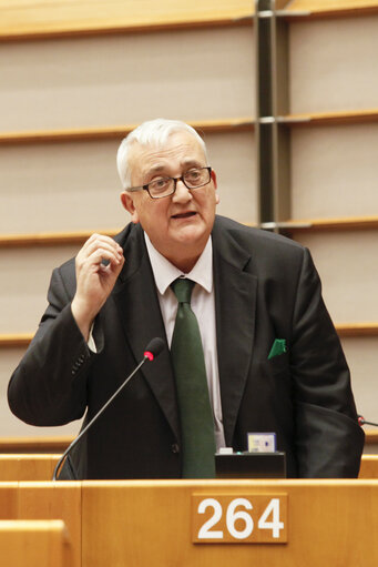 Photo 23: Meps in the hemicycle in Brussels, week 48 - Prepration for the European Council