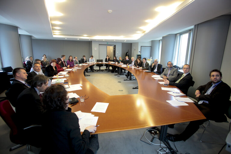 Foto 28: Meeting on widening participation in the European framework programme