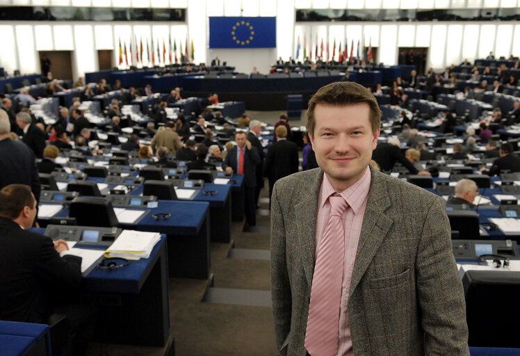 Fotografie 2: Martin KASTLER in Plenary Session in STrasbourg.