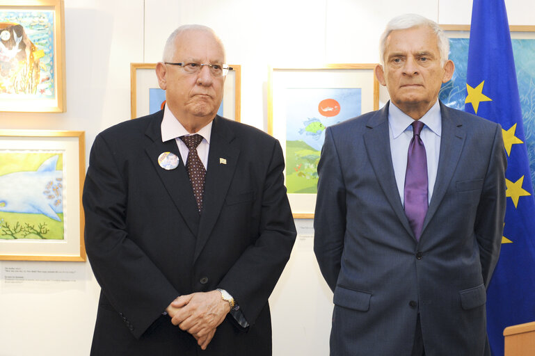 Foto 8: Exhibition gilad SHALIT with EP President and Speaker of the Knesset