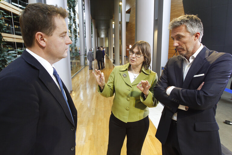 Fotografia 16: Meps from Denmark members of the Group of the Alliance of Liberals and Democrats for Europe