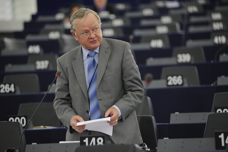 Photo 13: MEP in Plenary session in Strasbourg - week 39