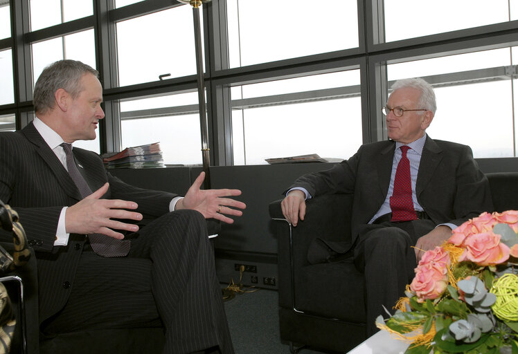 Fotografi 3: EP President meets with the Minster for Foreign Affairs of the Czech Republic.