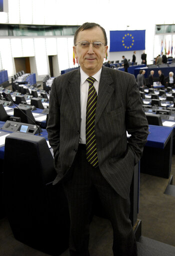 Fotó 2: Jean-Claude MARTINEZ MEP in Plenary Session in Strasbourg.