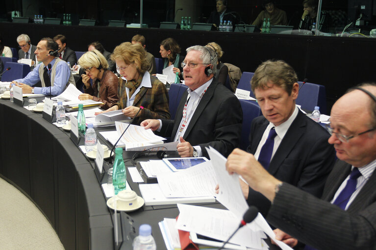 Photo 8 : Conference of Committee Chairs with Polish Presidency minister of Foreign affairs