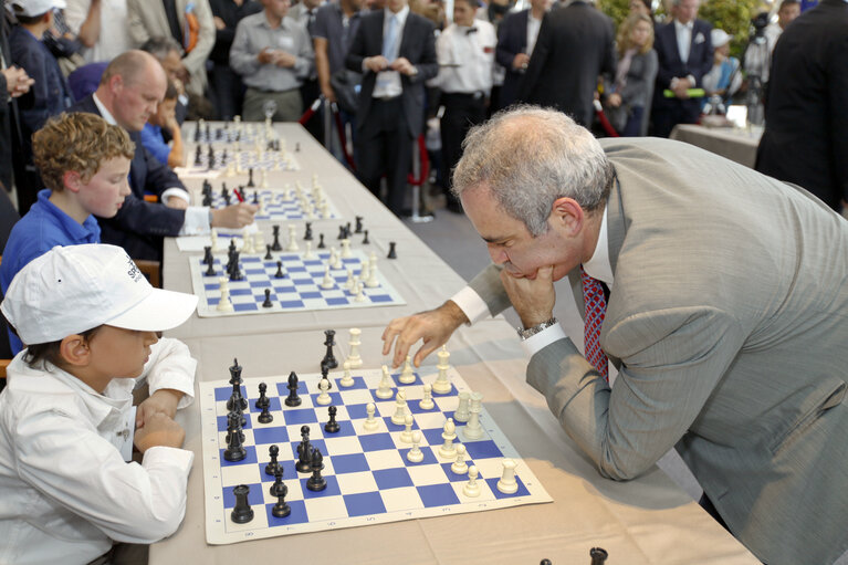 Foto 5: Chess in European School. Chess tournament