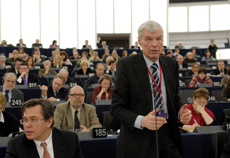 Fotogrāfija 1: Justas Vincas PALECKIS MEP in Plenary Session in Strasbourg.