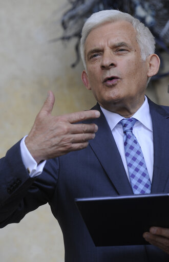 Foto 13: EP President during his joint press conference in Czech Senate