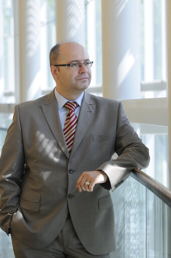 Photo 9: Portrait of MEP Metin KAZAK