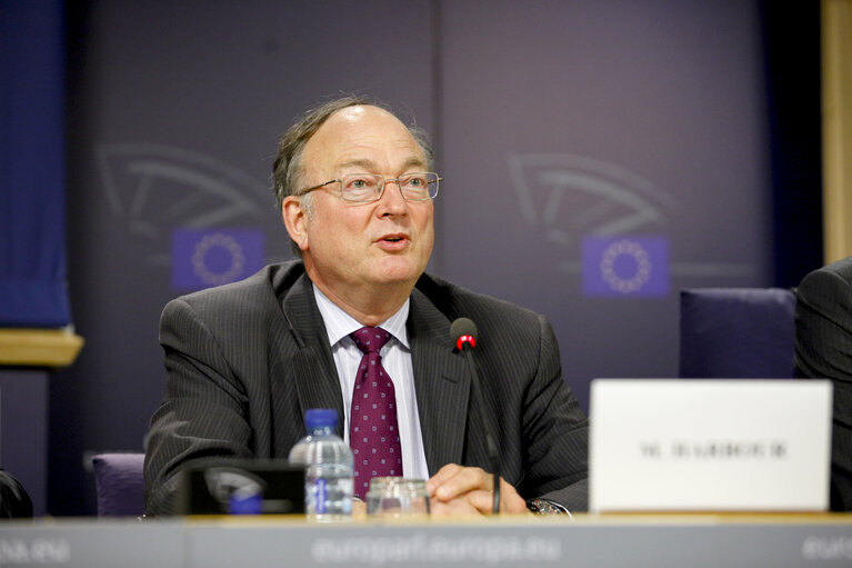 Foto 9: Press conference on new Consumer Rights Directive