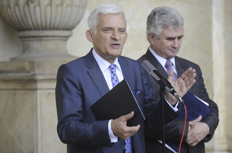 Foto 1: EP President and President of Czech Senate during their joint press conference in Czech Senate