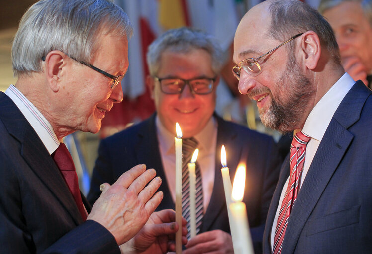 Valokuva 2: The Handover of the Flame of Peace of Bethlehem