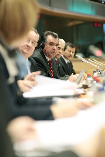 Fotografi 1: AFET Committee meeting with the President of the Republic of Tajikistan, jointly with the Delegation to the EU-Kazakhstan, EU-Kyrgyzstan and EU-Uzbekistan Parliamentary Cooperation Committees, and for relations with Tajikistan, Turkmenistan and Mongolia.