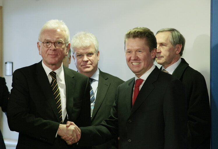 Valokuva 9: EP President meets with the head of Gazprom.