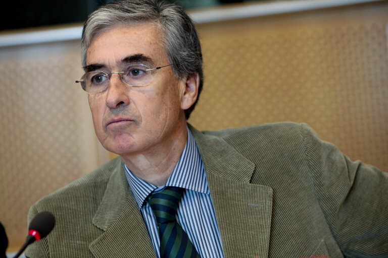 Public Hearinfg S&D group: Wake up Brussels How a million people can change europe