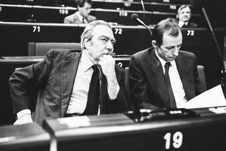 Fotografi 47: The European Commissioner Francois-Xavier ORTOLI during a session in Strasbourg in March 1984.