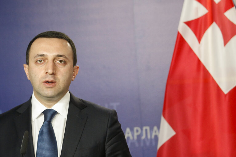 Fotagrafa 3: EP President meets with the Prime Minister of Georgia Irakli GARIBASHVILI