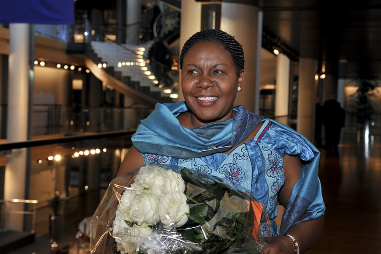 Foto 7: Martin SCHULZ - EP President meets with Denis MUKWEGE, Sakharov Prize 2014 Laureate