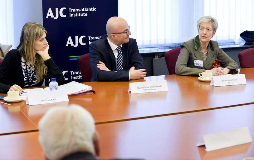 Fotografija 14: AJC Transatlantic Institute Expert panel discussion:  NATO strategic environment following the Wales Summit. Challenges  that lie ahead: from dealing with the crisis in Ukraine to addressing the security risks posed by ISIS