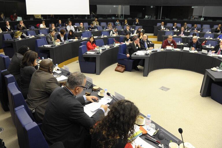 Intergroup National Minorities and regional languages