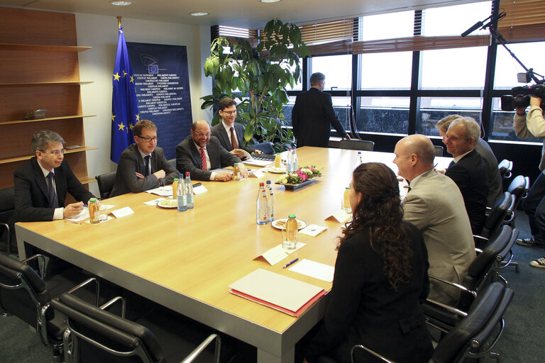 Fotografija 1: EP President meets with Minister for Europe of UK